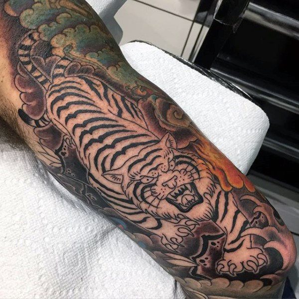 tatuaje tigre para hombre 83