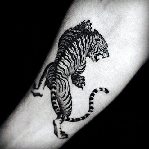 tatuaje tigre para hombre 85