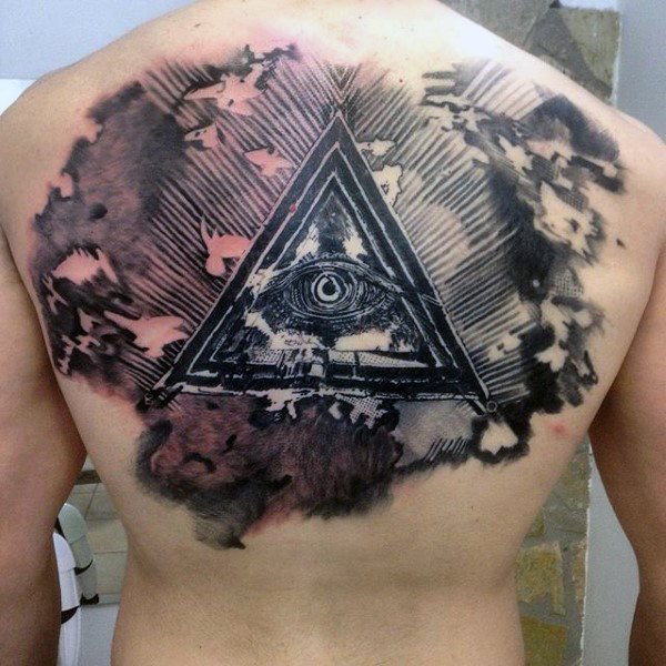 tatuaje artistico para hombre 13