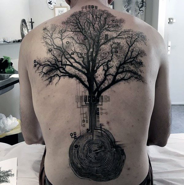 tatuaje artistico para hombre 69