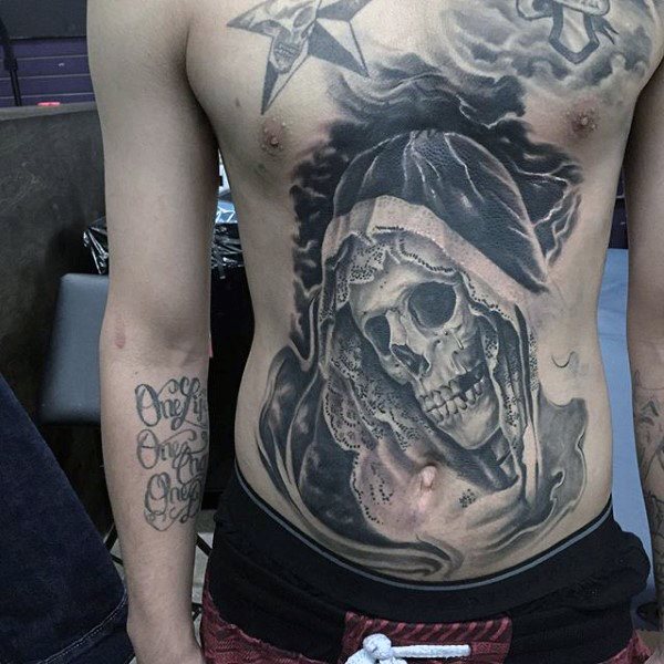 tatuaje detalles pequenos para hombre 45