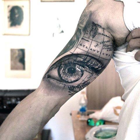 tatuaje extraordinario para hombre 09
