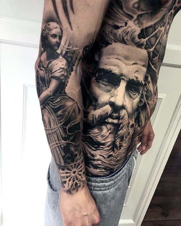 tatuaje extraordinario para hombre 19