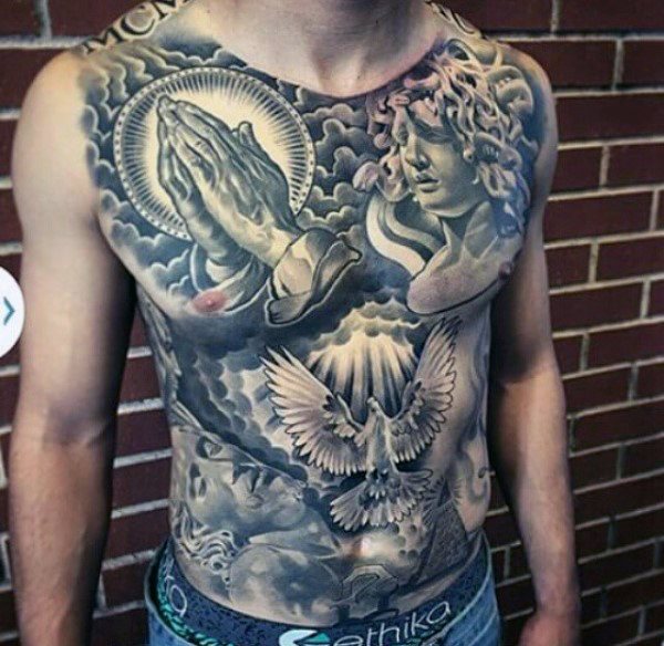 tatuaje impresionante para chico 90
