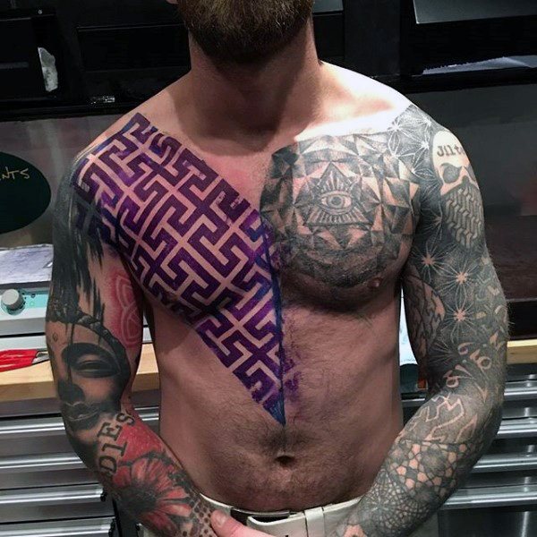 tatuaje interesante para hombre 89