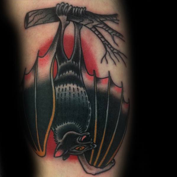 tatuaje tradicional murcielago para hombre 26